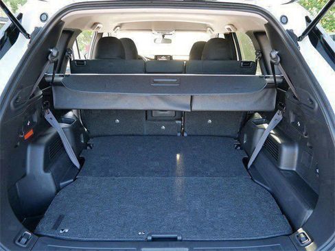 New 2025 Mitsubishi Outlander ES image 6