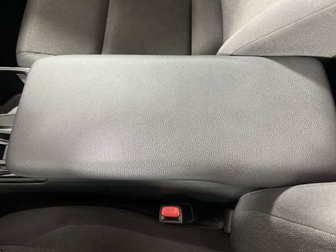 Used 2025 Toyota Camry LE FWD image 22