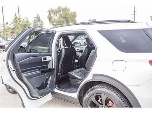 Used 2022 Ford Explorer ST w/ Equipment Group 401A AWD/4WD image 13