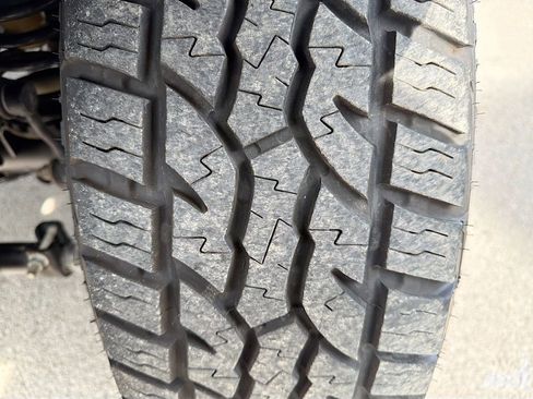 Used 2024 Jeep Wrangler Sahara image 40