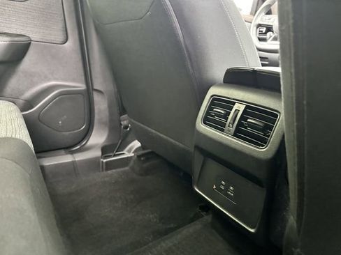 Used 2023 Nissan Rogue SV AWD/4WD image 38