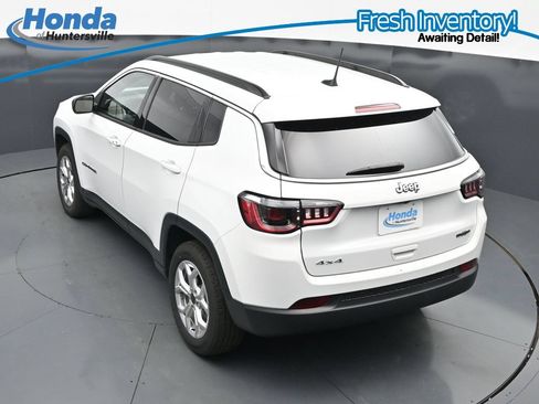 Used 2025 Jeep Compass Latitude AWD/4WD image 22