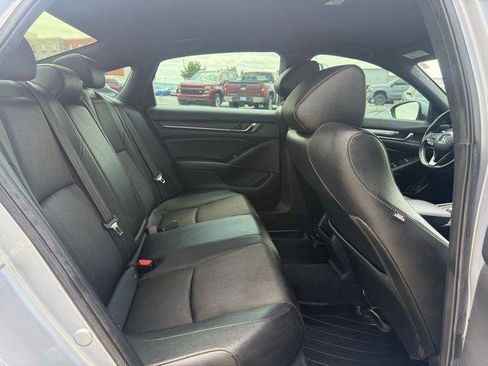 Used 2019 Honda Accord Sport image 4