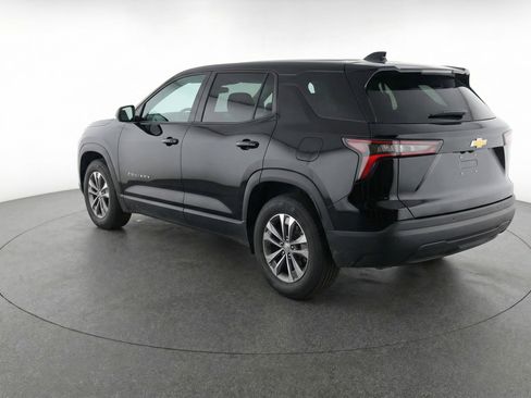 Used 2025 Chevrolet Equinox LT image 6