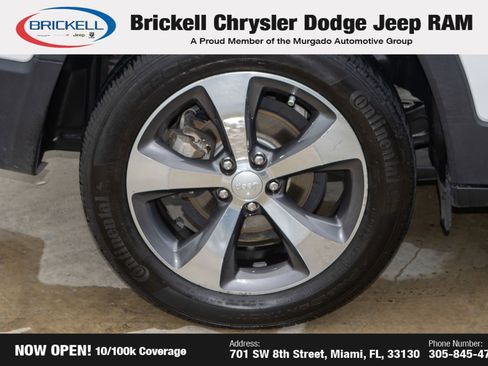 Used 2019 Jeep Cherokee Limited image 35