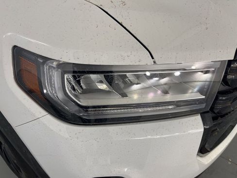 Used 2023 GMC Acadia SLT w/ Elevation Edition FWD image 35