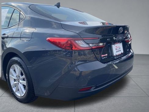 Used 2026 Toyota Camry LE image 11