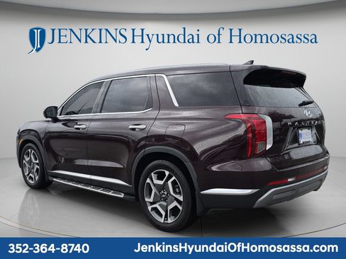 Used 2023 Hyundai Palisade Limited w/ Cargo Package FWD image 7
