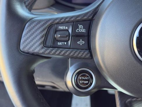 Used 2022 Maserati MC20 Coupe image 13