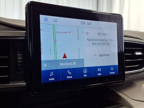 Certified 2023 Ford Explorer XLT w/ Equipment Group 202A AWD/4WD image 4