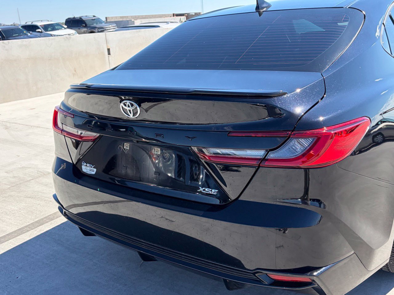 Used 2025 Toyota Camry XSE FWD image 4