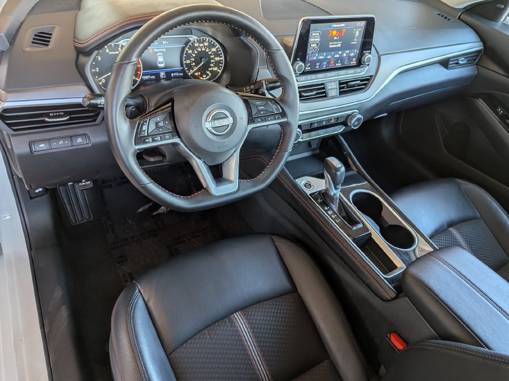 Used 2025 Nissan Altima 2.5 SR FWD image 16