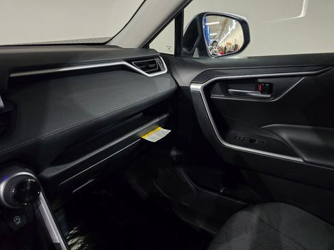 Used 2024 Toyota RAV4 XLE image 29