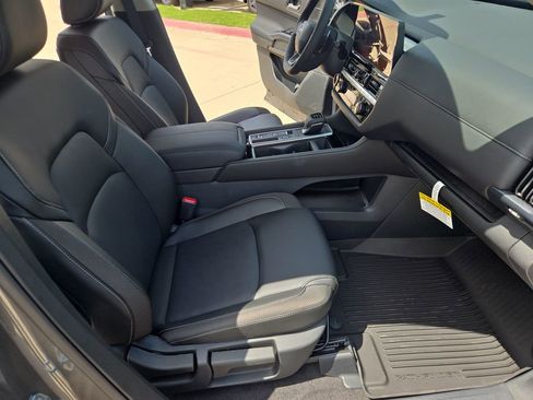 New 2026 Nissan Pathfinder SL FWD image 35