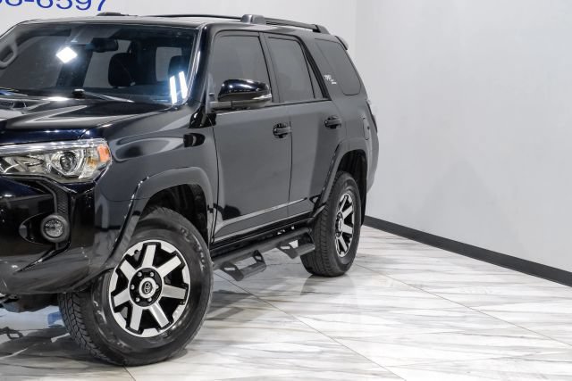 Used 2023 Toyota 4Runner TRD Off-Road Premium w/ Off Road Premium Plus Package AWD/4WD image 7