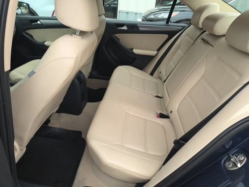 Used 2013 Volkswagen Jetta TDI FWD image 15