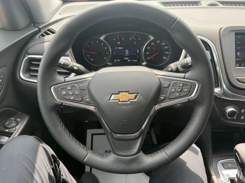 Used 2024 Chevrolet Equinox LT AWD/4WD image 19