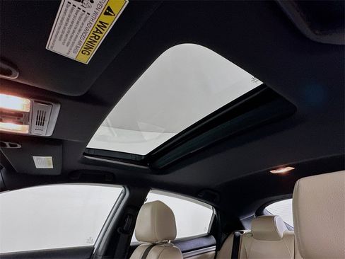 Used 2020 Honda Civic Sport Touring image 11