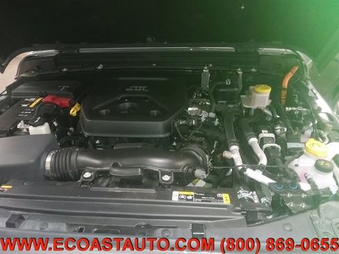 Used 2023 Jeep Wrangler Sahara w/ Cold Weather Group image 7