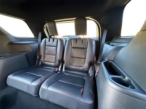 Used 2019 Ford Explorer Sport image 21