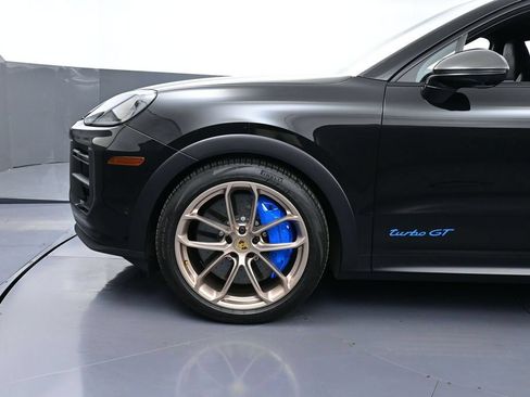 Used 2024 Porsche Cayenne Turbo GT AWD/4WD image 12