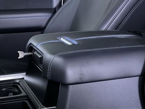 New 2026 Ford F250 Platinum w/ Tremor Off-Road Package image 21