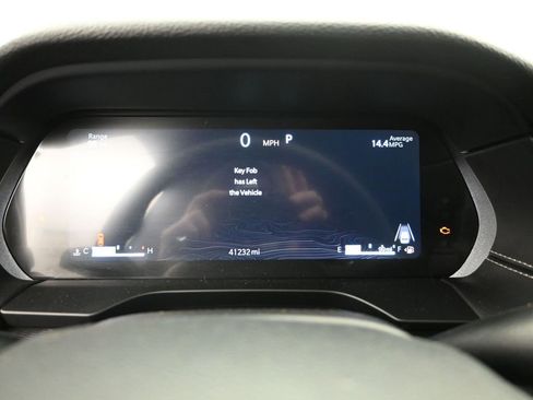 Used 2024 Jeep Grand Cherokee Laredo image 16