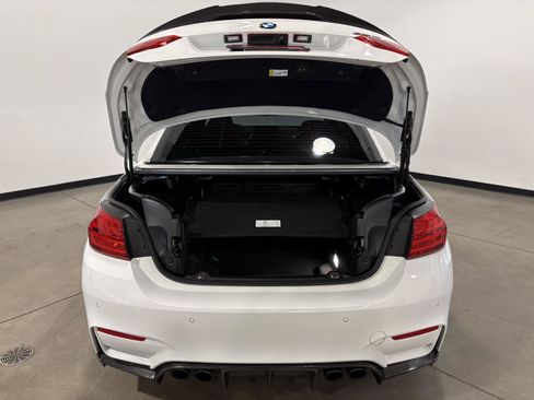 Used 2017 BMW M4 Convertible RWD image 41