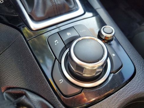 Used 2016 MAZDA MAZDA3 i Sport w/ Preferred Equipment Package image 26