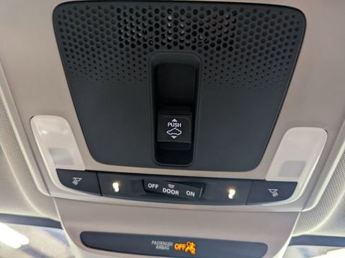 New 2026 Honda HR-V EX-L image 30