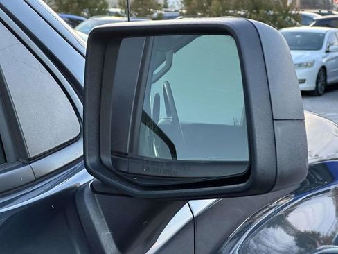 Used 2021 Chevrolet Silverado 1500 Custom image 26