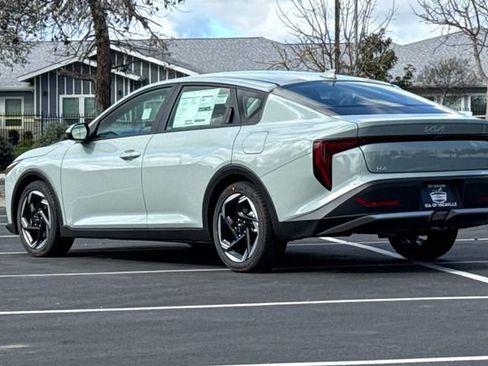 New 2026 Kia K4 EX image 7