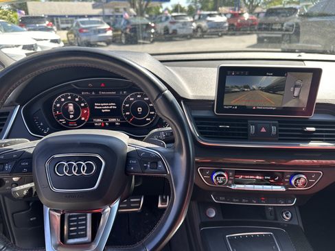 Used 2020 Audi SQ5 Prestige w/ Prestige Package AWD/4WD image 11