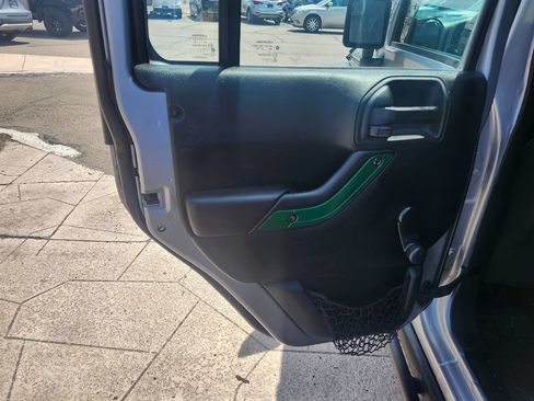Used 2015 Jeep Wrangler Unlimited Sport AWD/4WD image 17