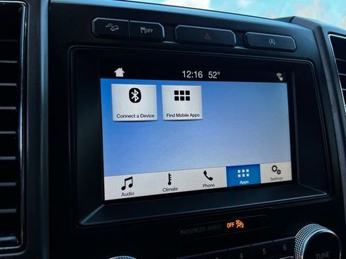 Used 2019 Ford Expedition XLT image 41