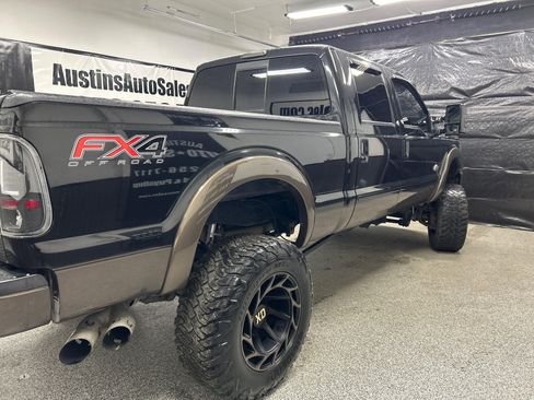 Used 2015 Ford F250 King Ranch w/ FX4 Off-Road Package image 5