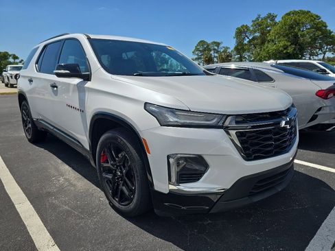 Used 2023 Chevrolet Traverse Premier w/ Redline Edition FWD image 2