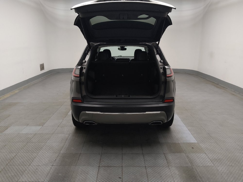 Used 2019 Jeep Cherokee Limited AWD/4WD image 29