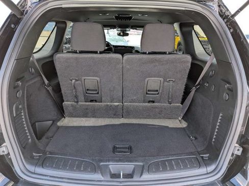 Used 2025 Dodge Durango GT RWD image 14