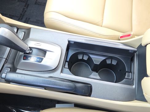 Used 2010 Honda Accord EX-L image 29