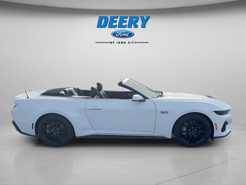 Used 2025 Ford Mustang GT Premium RWD image 12