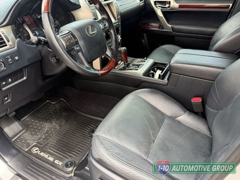 Used 2017 Lexus GX 460 AWD/4WD image 23