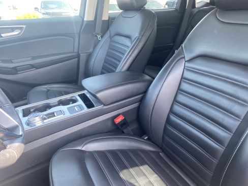 Certified 2024 Ford Edge SEL image 12
