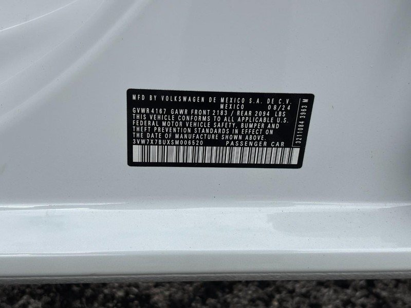 Used 2025 Volkswagen Jetta SE w/ Sunroof Package FWD image 26