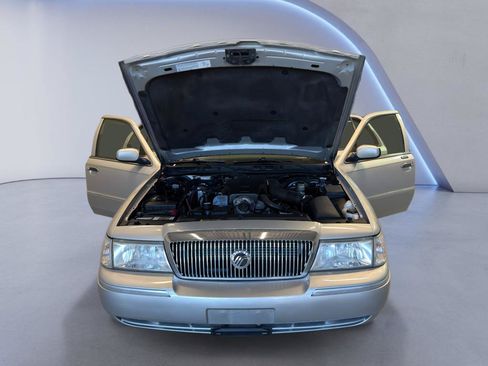 Used 2004 Mercury Grand Marquis LS RWD image 10