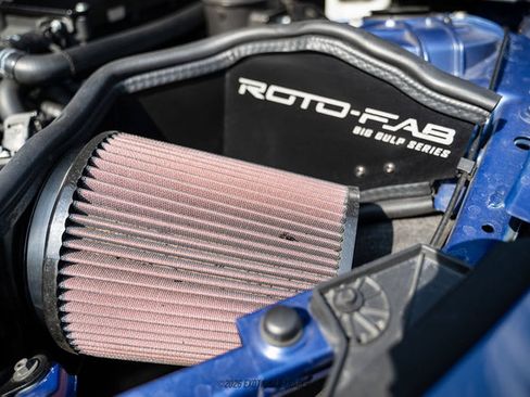 Used 2021 Chevrolet Camaro ZL1 RWD image 18