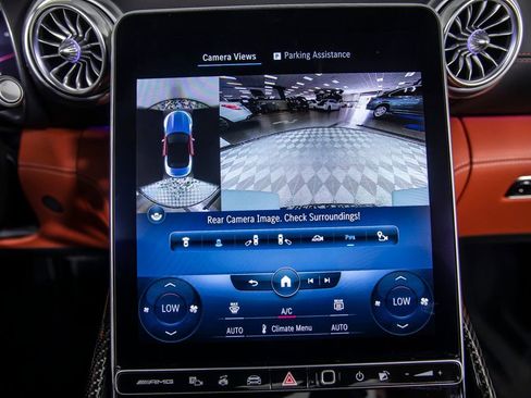 Used 2022 Mercedes-Benz SL 63 AMG 4MATIC image 33