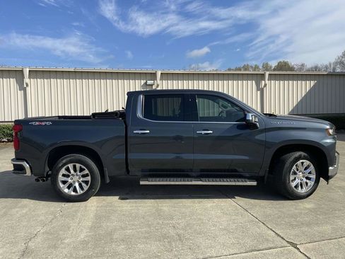 Used 2020 Chevrolet Silverado 1500 LTZ w/ LTZ Premium Package image 2