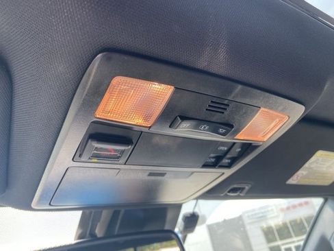 Used 2020 Toyota Tacoma Limited image 24