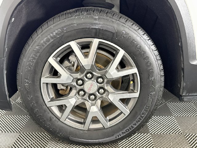 Used 2020 GMC Acadia SLE FWD image 35